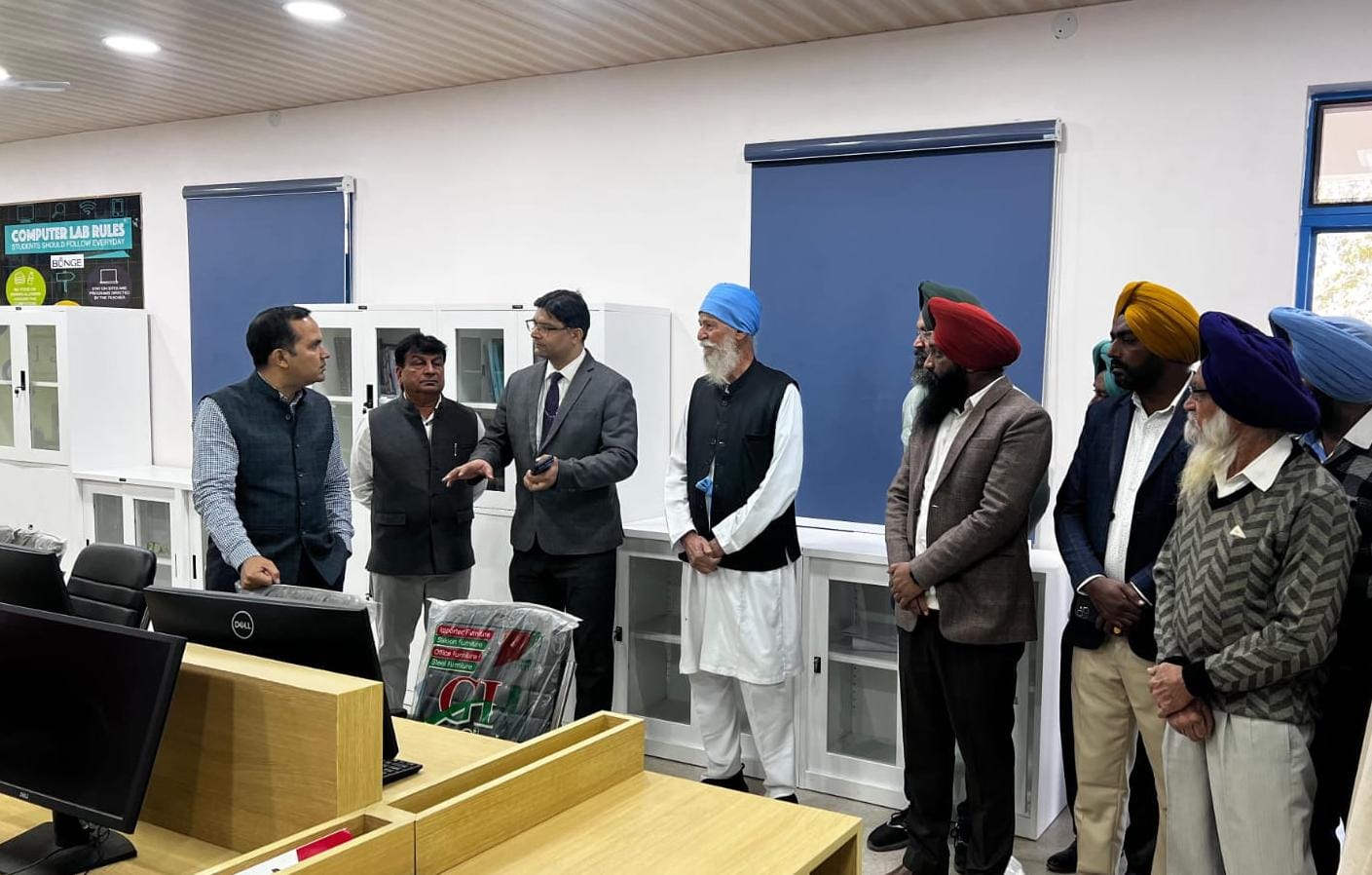 ਸਕੱਤਰ ਸਕੂਲ ਸਿੱਖਿਆ ਨੇ ਸਕੂਲਾਂ ਦਾ ਦੌਰਾ ਕਰਕੇ ਮਾਪਿਆਂ ਤੋਂ ਲਈ ਪੜ੍ਹਾਈ ਬਾਰੇ ਫੀਡਬੈਕ
